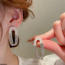CEDH00675 LSH Pearl Chain Drop Earrings Pair - CEDH