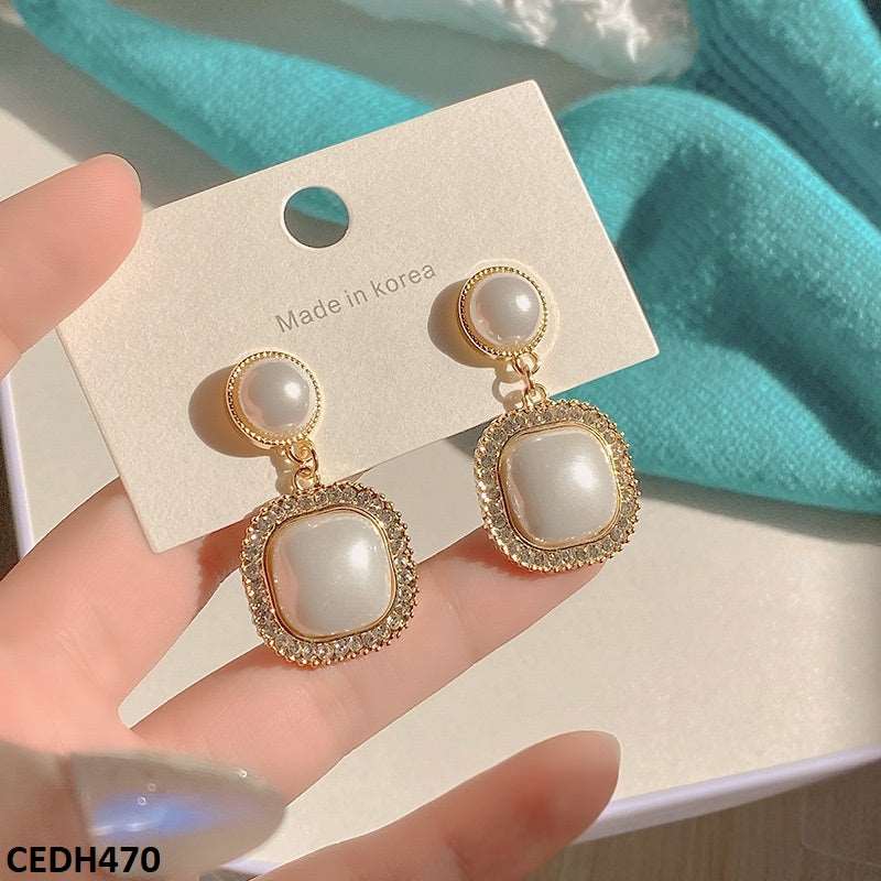 CEDH470 YYZ Square Pearl Drop Earrings Pair - CEDH