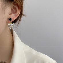 CEDH592 SIQ Heart Drop Earrings - CEDH