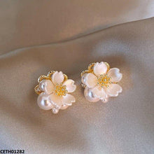 CETH01282 SYB Pearl Flower Tops Pair - CETH