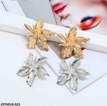 CETH018 JMN Edge Layer Flower Stud Tops Pair - CETH