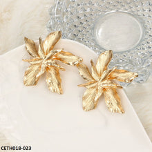 CETH018 JMN Edge Layer Flower Stud Tops Pair - CETH