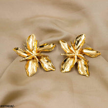 CETH018 JMN Edge Layer Flower Stud Tops Pair - CETH