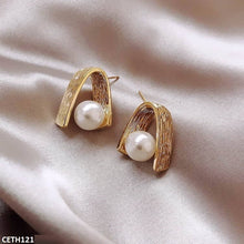 CETH121 SGC V Pearl Ear Tops Pair - CETH