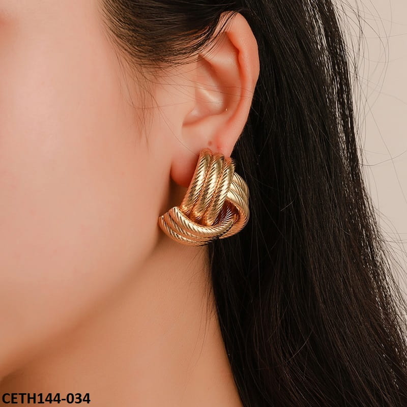 CETH144 QWN Triangle Tops Pair - CETH
