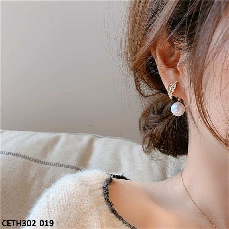 CETH302 SIQ Leaf Stud Tops Pair - CETH