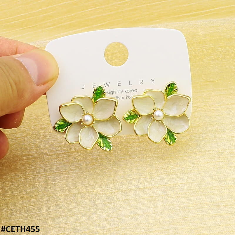 CETH455 YUL Leaf /Flower Stud Tops Pair - CETH