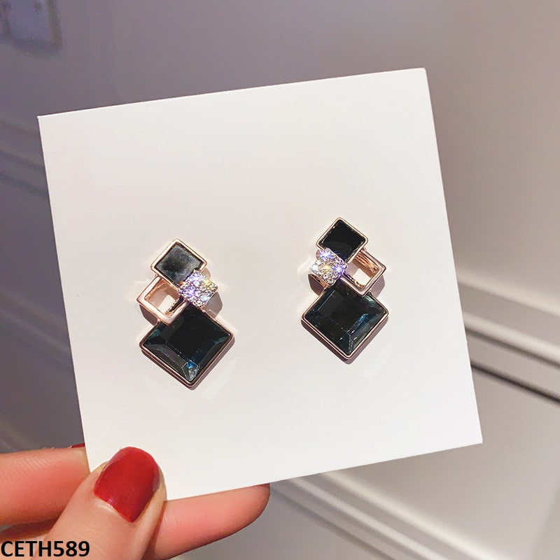 CETH589 YHC Step Rhombus Ear Tops Pair - CETH
