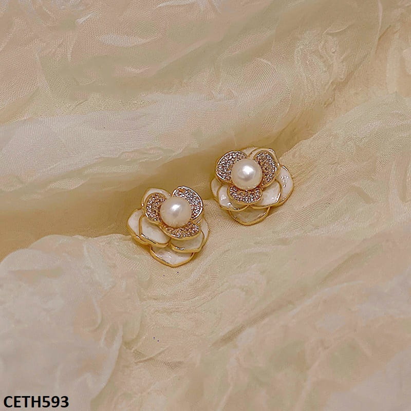 CETH593 YHC Pearl Flower Ear Tops Pair - CETH