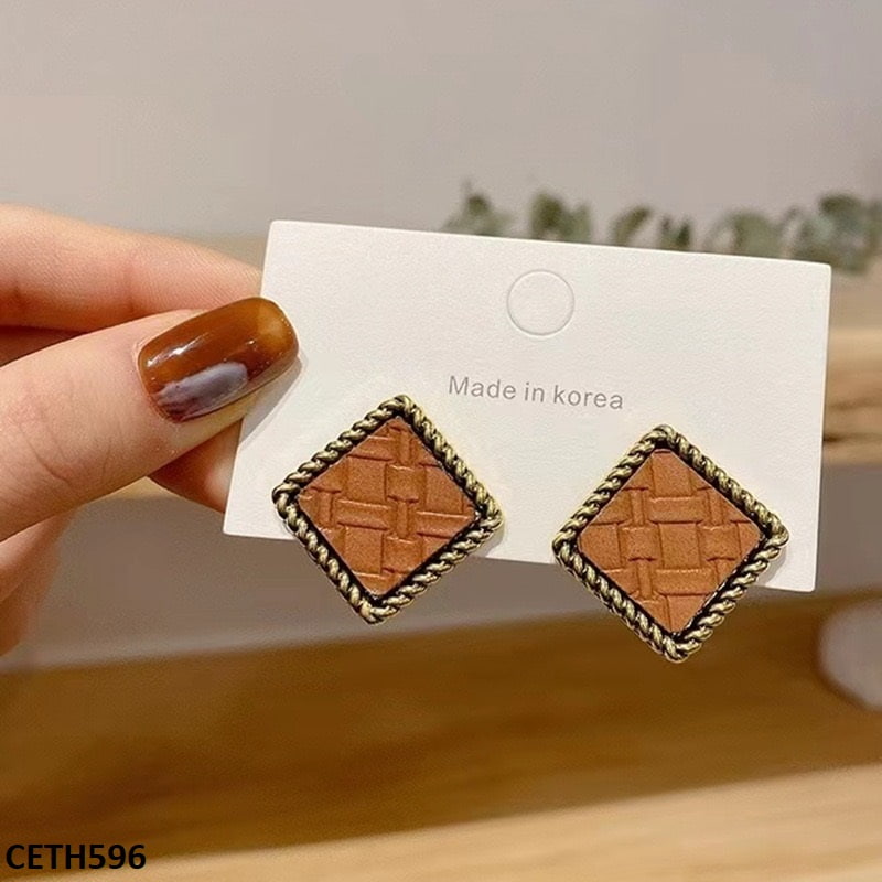 CETH596 YHC Regsine Frame Ear Tops Pair - CETH