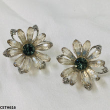 CETH616 YQG Flower Ear Tops Pair - CETH