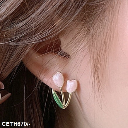 CETH670 ZCD Heart Leaf Ear Tops Pair - CETH