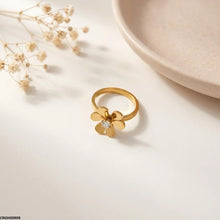 CRGH00909 MOX Stainless Steel Flower Ring - CRGH