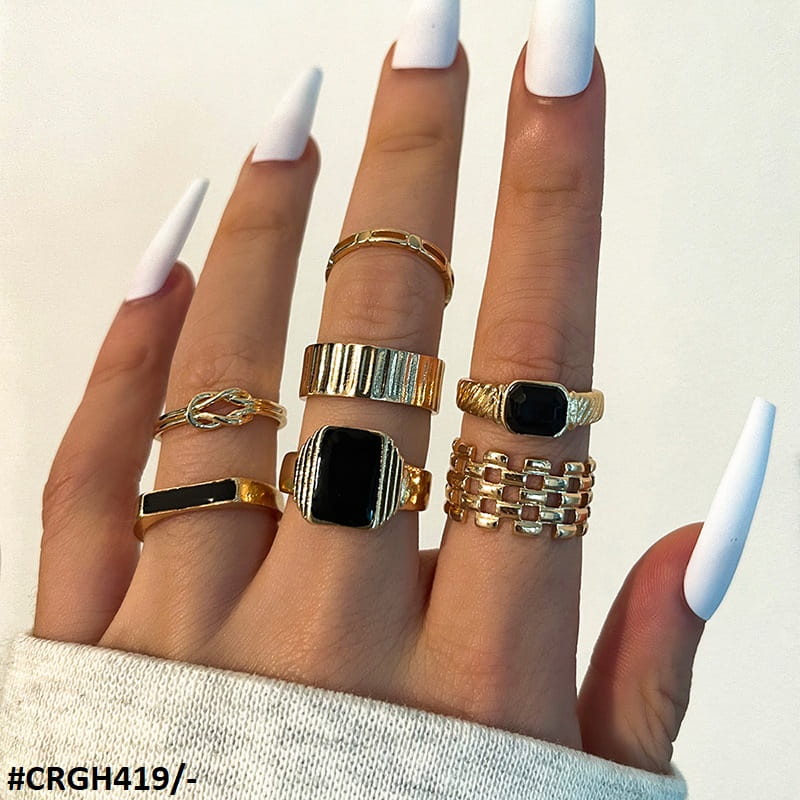 CRGH419 YPG Rectangle Cushion 7 Midi Rings - CRGH