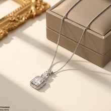 TPSH00808 MMJ Square Flower Pendant - TPSH