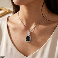 TPSH00808 MMJ Square Flower Pendant - TPSH