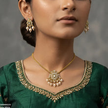 LNSH00223 ANI Oval/Tear Pearl Drop South Indian Necklace Set - LNSH