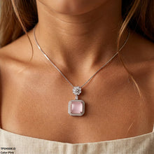 TPSH00810 MMJ Flower Square Pendant - TPSH