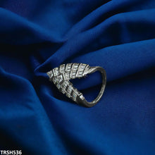 TRSH536 CLJ V Layered Ring - TRSH