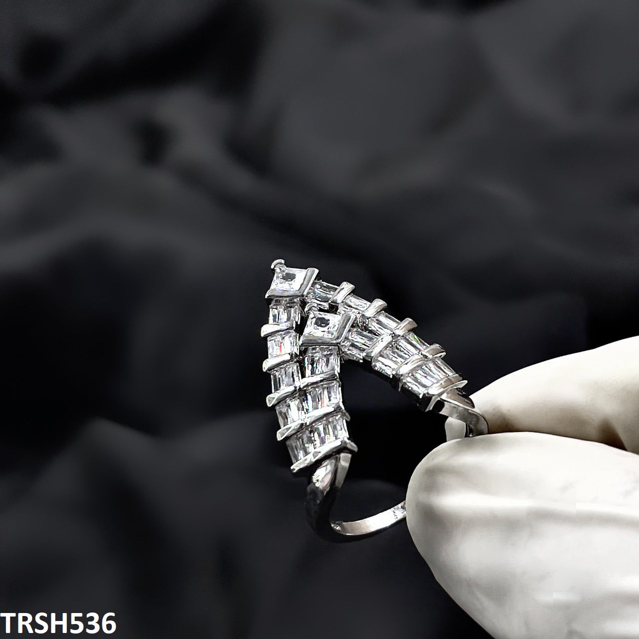 TRSH536 CLJ V Layered Ring - TRSH