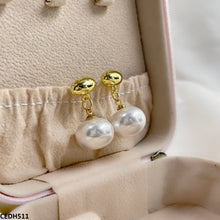 CEDH511 RHJ  Oval/Pearl Drop Earrings Pair  - CEDH