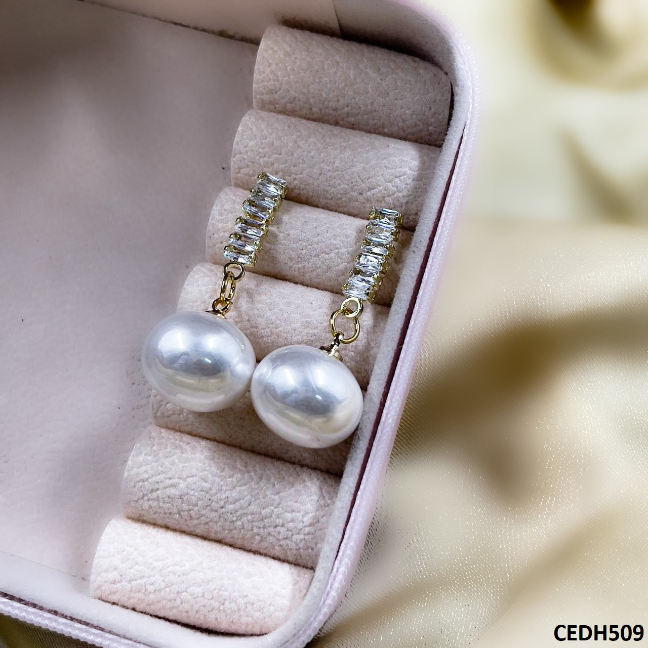 CEDH509 RHJ Baguette Layer Pearl Drop Earrings Pair  - CEDH