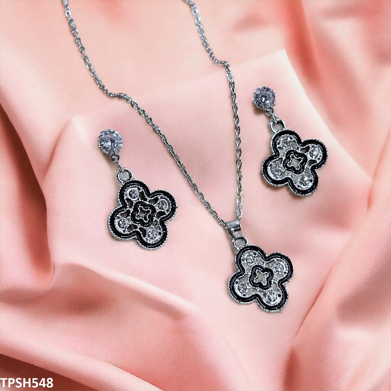 TPSH548 GCQ Clover Pendent Set - TPSH
