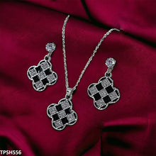 TPSH556 GCQ Chess Board Pendent Set - TPSH