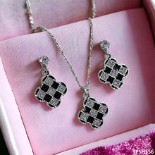 TPSH556 GCQ Chess Board Pendent Set - TPSH