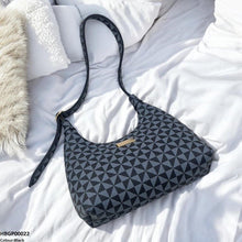HBGP00022 Patterned Armpit Ladies Hand Bag
