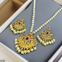 CMLH00066 MZM Oval/Flower Pearl Drop Mala Set -CMLH