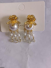 CEDH00722 YHC Flower Pearl Drop Earrings - CEDH