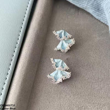 CEDH00731 YHC Double Leaf Drop Earrings - CEDH