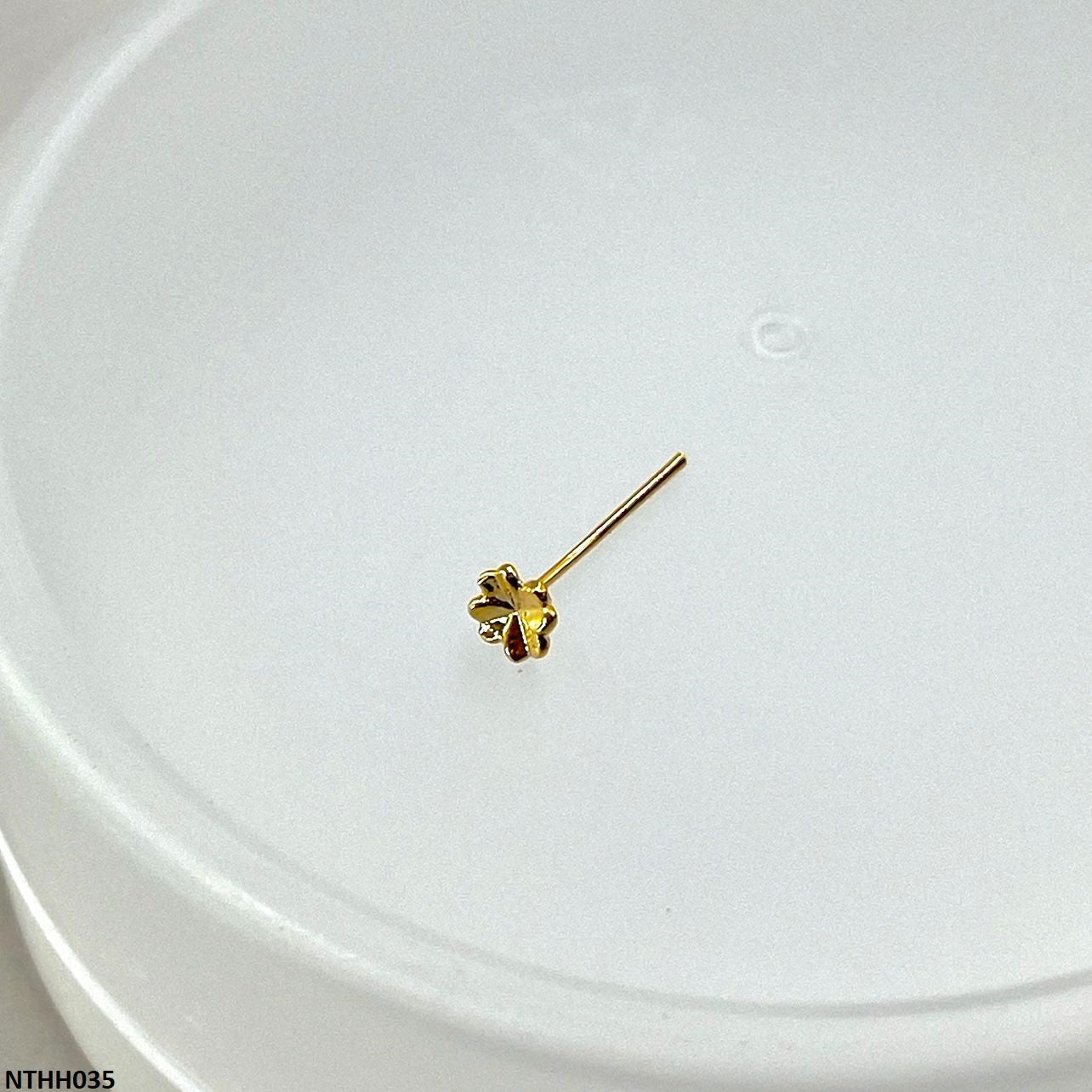 NTHH035 XYL Flower Nose Pin - NTHH