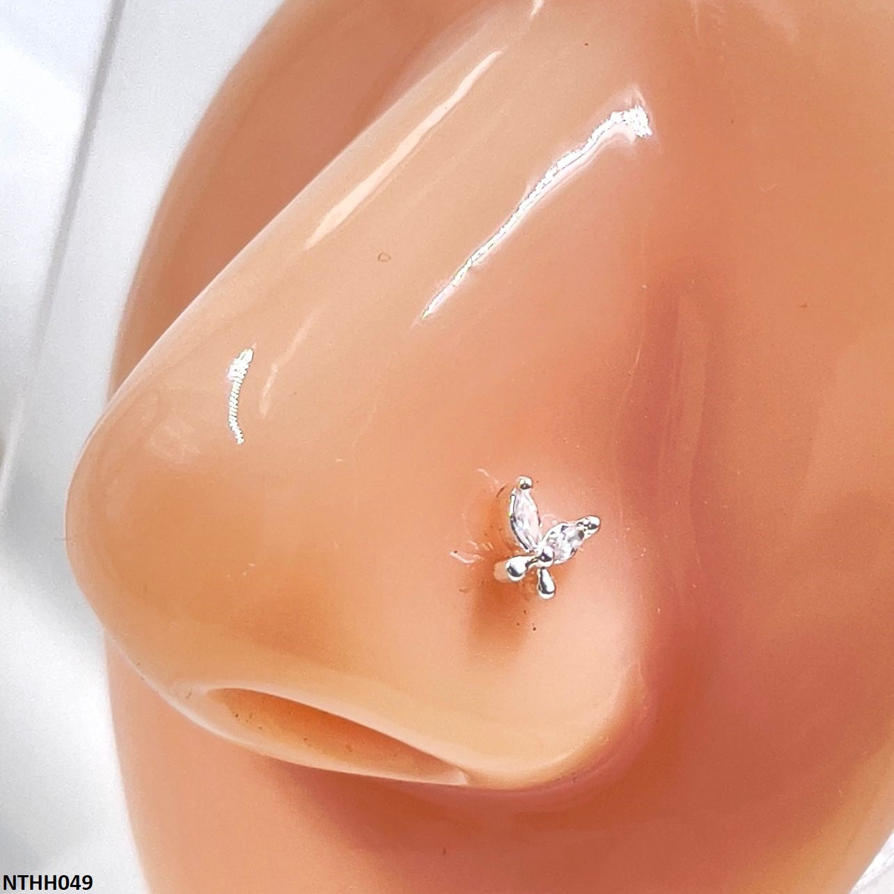 NTHH049 XYL Butterfly Nose Pin - NTHH
