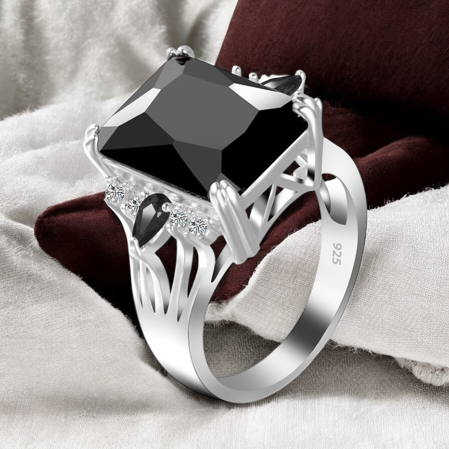 TRSH00771 GWH Square Stone Ring -TRSH