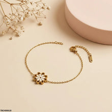 TBCH00618 MSJ Stainless Steel daisy Flower Bracelet - TBCH