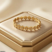 TBRH00511 MSS Round Flower Bracelet - TBRH