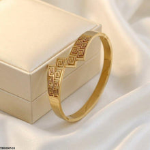 TBRH00518 MSS Round Greek Key Bracelet - TBRH