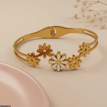 TBRH00570  BHS Double Flower Stainless Steel Bracelet Adjustable - TBRH
