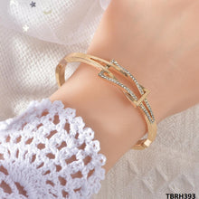 TBRH393 ZXS Double Triangle Bracelet - CBRH