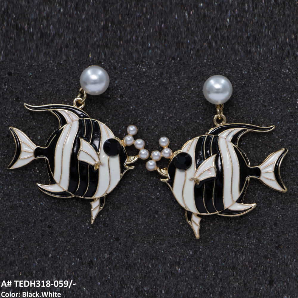 TEDH318 KSU Painted Fish Drop Earrings Pair - CEDH