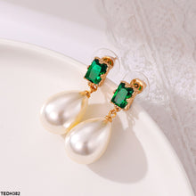 TEDH382 YLE Pear Pearl Drop Ear Pair - TEDH