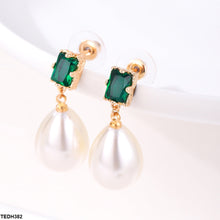 TEDH382 YLE Pear Pearl Drop Ear Pair - TEDH
