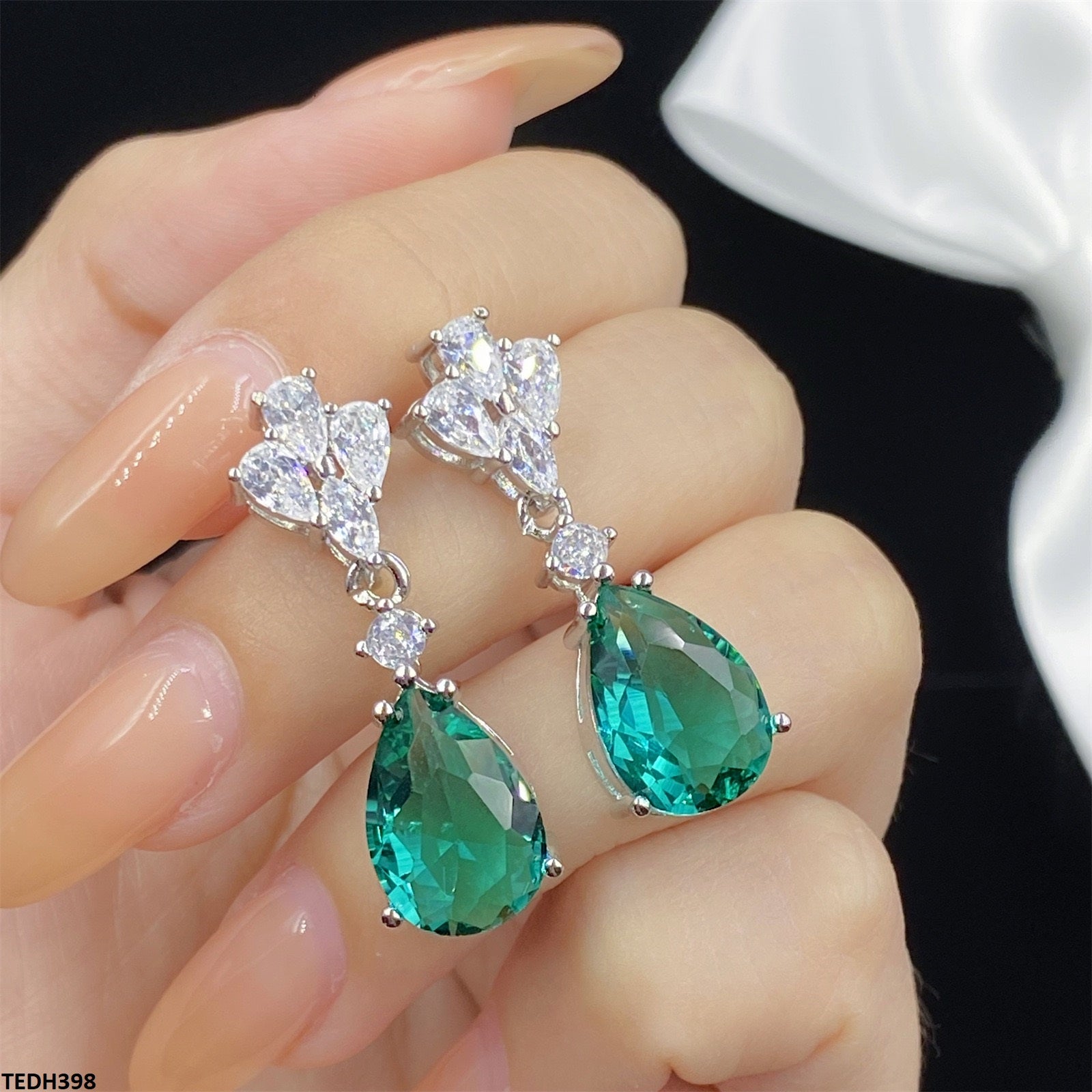 TEDH398 KRL Imp Tear Drop Earrings - TEDH