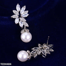 TEDH404 BYJ Tear Pearl Drop Earrings - TEDH