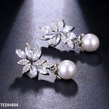 TEDH404 BYJ Tear Pearl Drop Earrings - TEDH