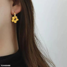 TEHH00488 DGF Flower Hoops Pair - TEHH