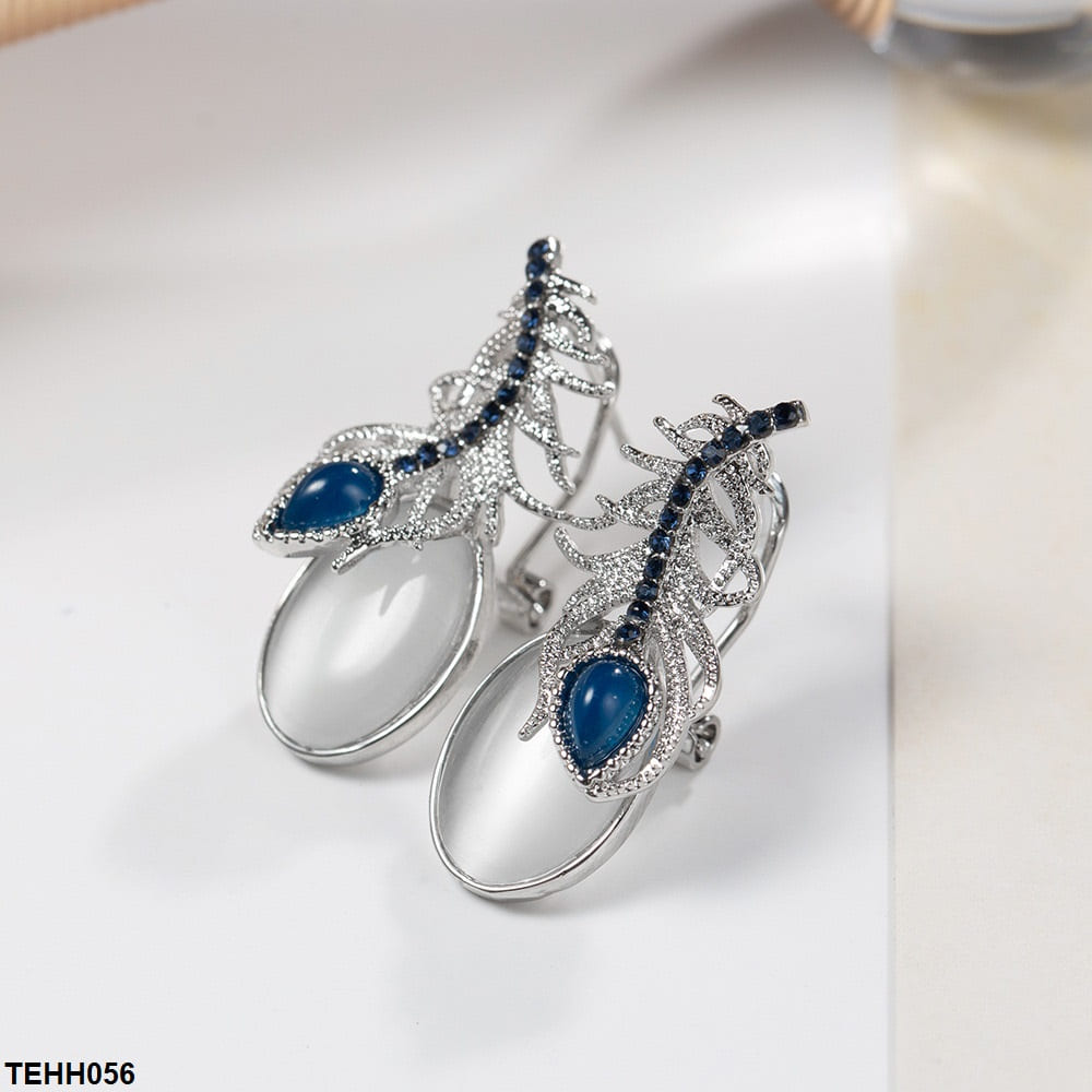 TEHH056 CSH Feathers Ear Hoops Pair - TEHH