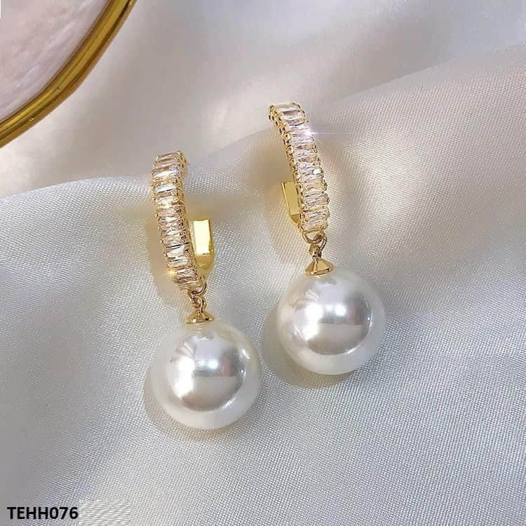 TEHH076 YQG C Shape Pearl Hoops Pair - TEHH